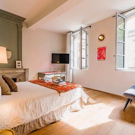 Le Petit Avignon - Chambres & Appartement A Deux Pas Du Pont D'Avignon Et Du Palais Des Papes Bagian luar foto